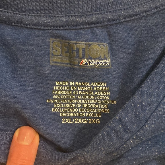 Section Majestic University of Kentucky v-neck t-shirt, eRupption Zone - Picture 3 of 4